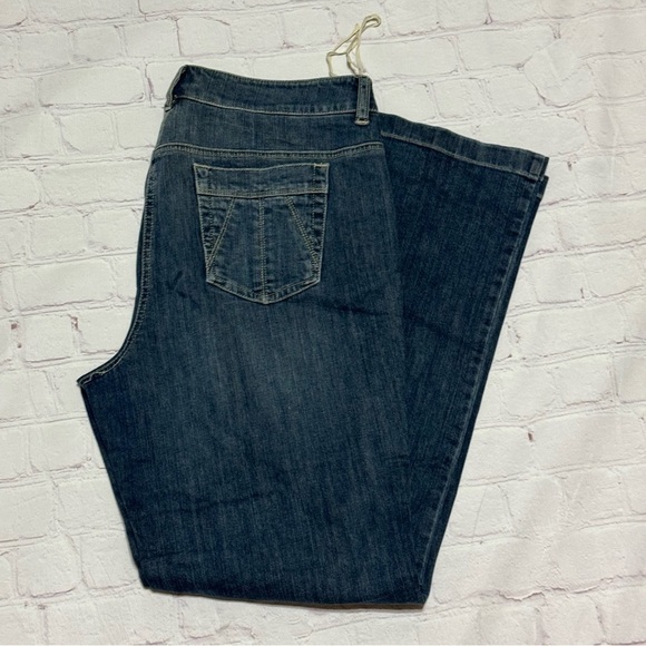JONES NEW YORK SPORT Stretch Women’s boot cut Denim Jeans in size 12 EUC - Picture 12 of 12